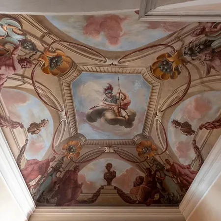 아파트 Boutique Rusconi Palace *